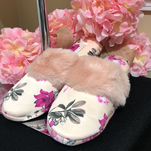 Victoria's Secret Shoes - Victoria Secret Satin Slippers